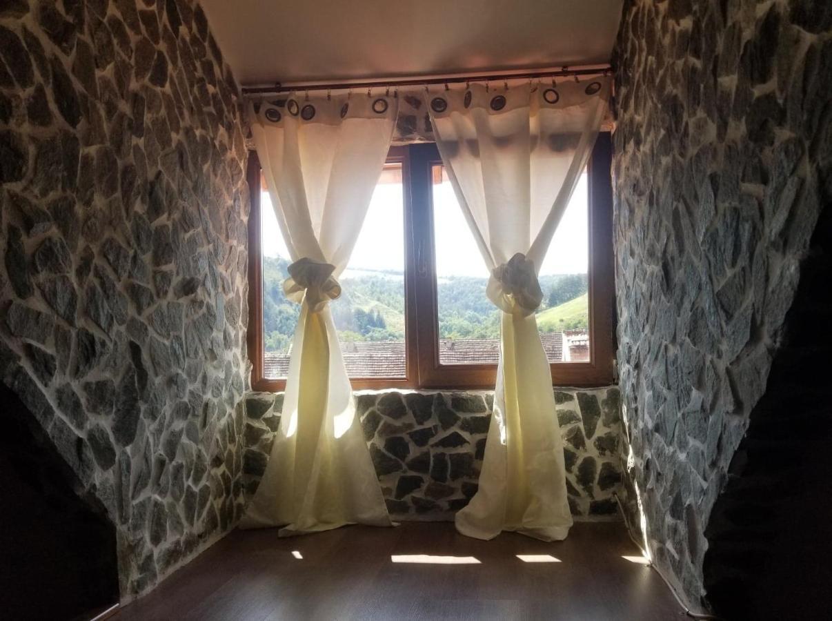 Villa Mehadica House Extérieur photo