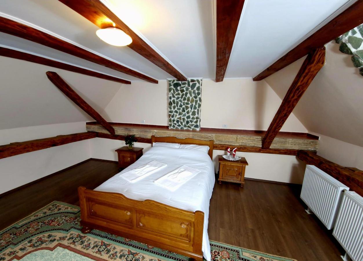Villa Mehadica House Extérieur photo